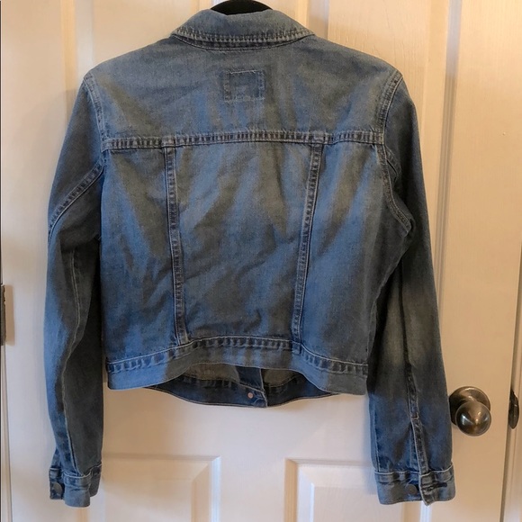 Old Navy Cropped Denim Jacket - Picture 2 of 2